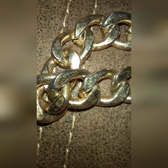 18in anchor goldtone heavy large link necklace with toggle clasp - Picture 6 of 14